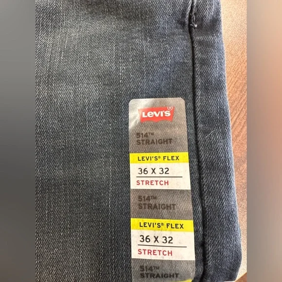 NWT: Men's 36 x 32, Levi's 514, Straight Fit, Dark Wash, MSRP $79.50SAVE